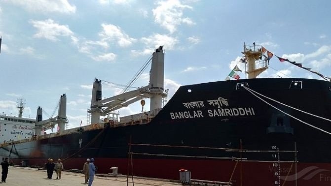 Abandons Banglar Samriddhi after crew evacuated